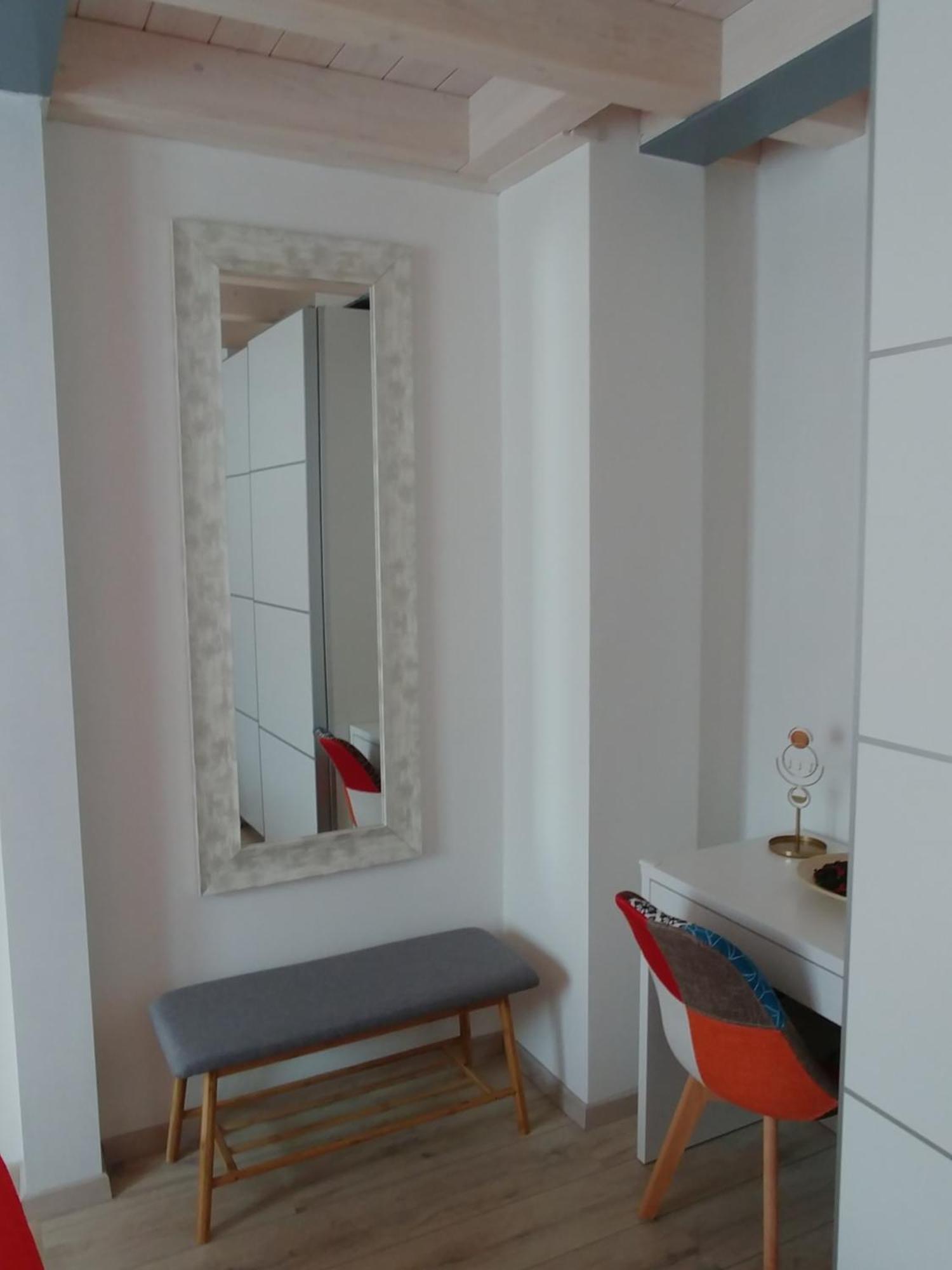 Antica Casa Alboletta Apartment Riva del Garda Luaran gambar