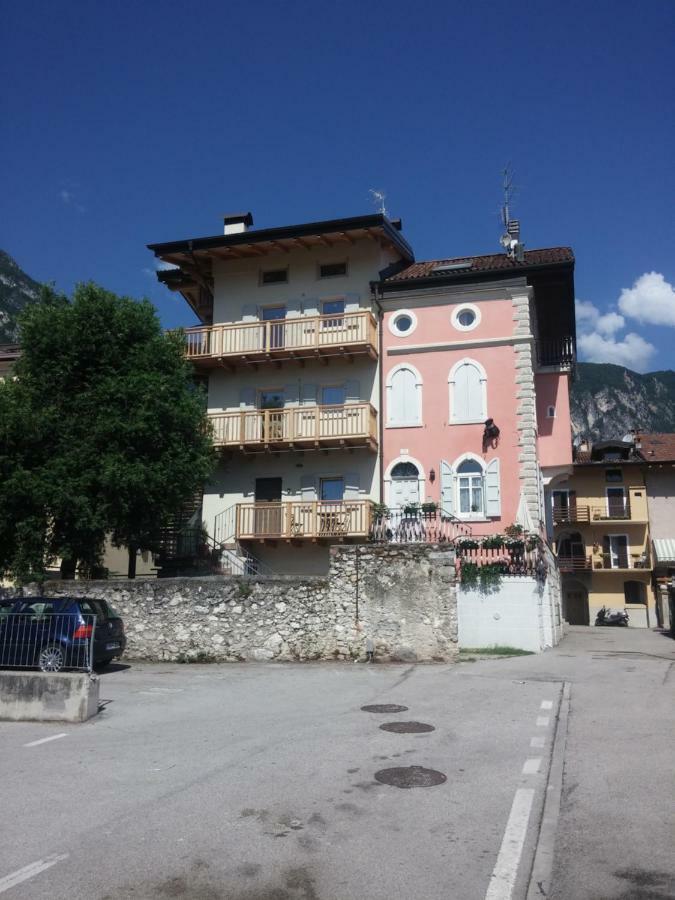 Antica Casa Alboletta Apartment Riva del Garda Luaran gambar